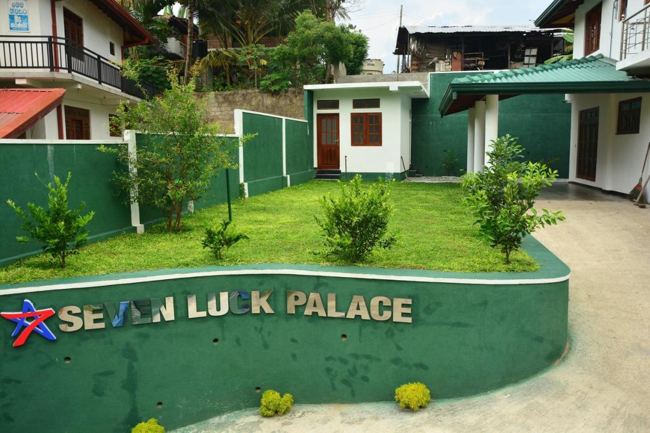 Seven Luck Palace Kandy Exterior photo