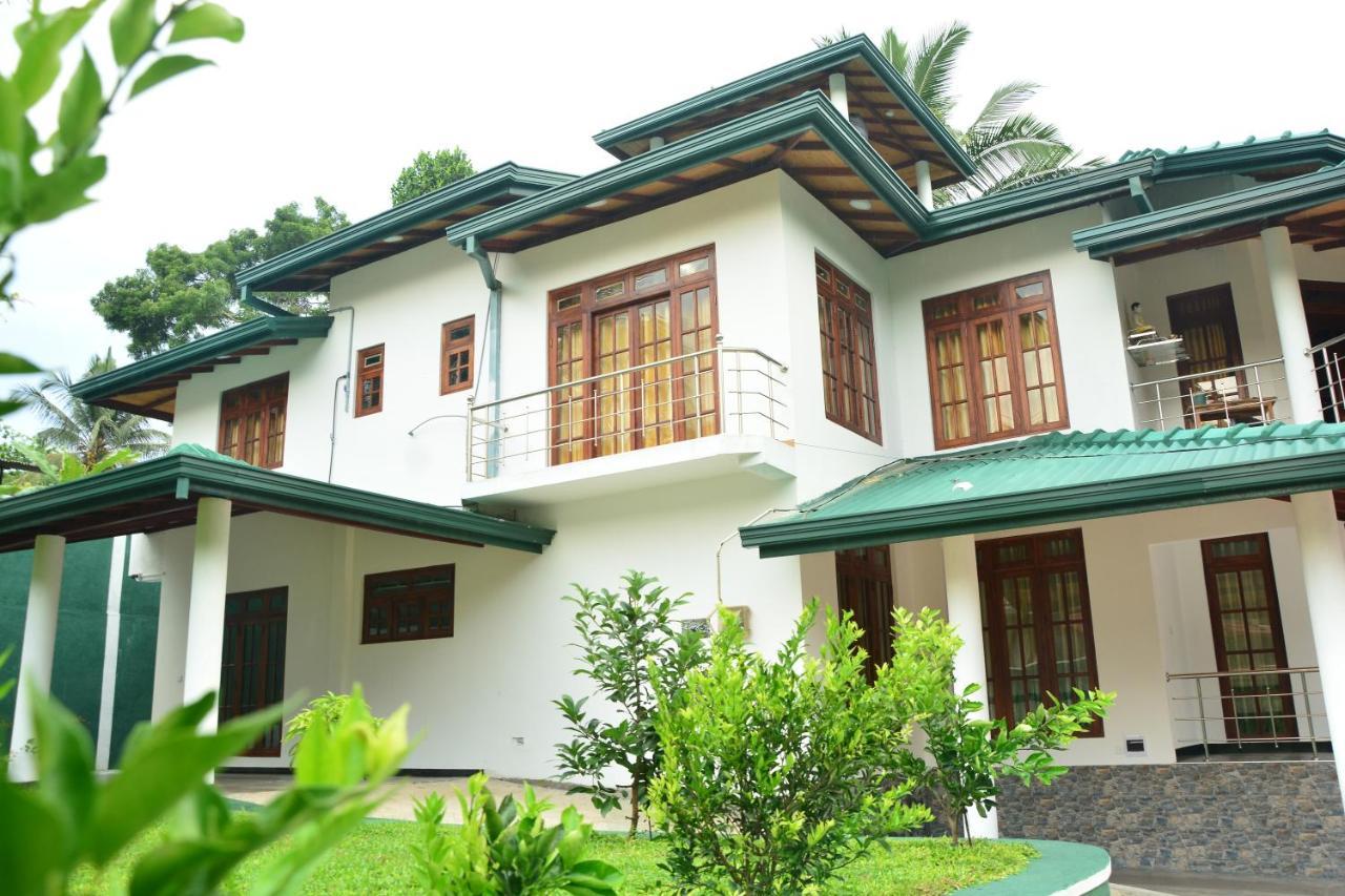 Seven Luck Palace Kandy Exterior photo