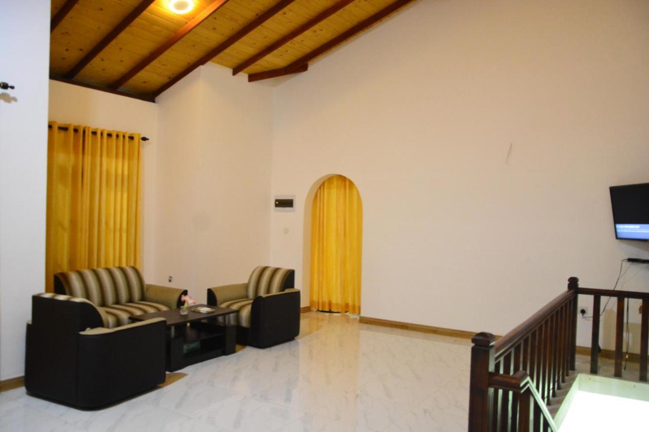 Seven Luck Palace Kandy Exterior photo